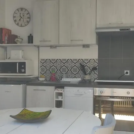 Belle Dependance, Appartement Cosy, Climatise Μονπελιέ