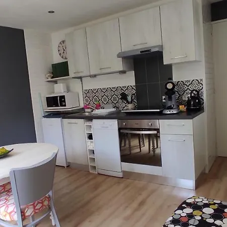 Belle Dependance, Appartement Cosy, Climatise Μονπελιέ